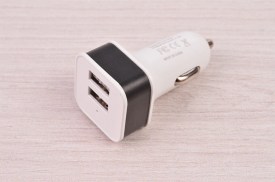 CArgador USB 2 salidas 12 volt APRO (3).jpg